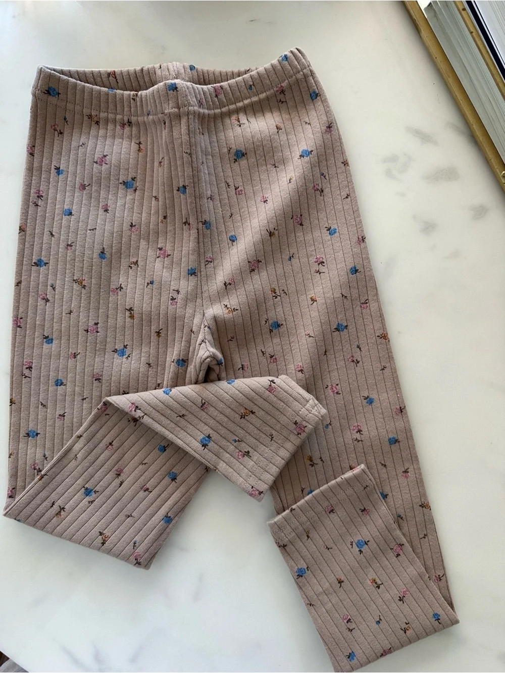 NWOT DaJoa PJ Set Tan /mini floral print size‎ 11